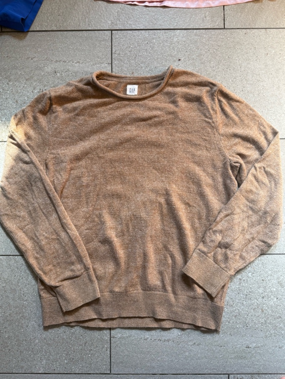 Gap brown crewneck sweater Size L #thermal #winterwear #warm